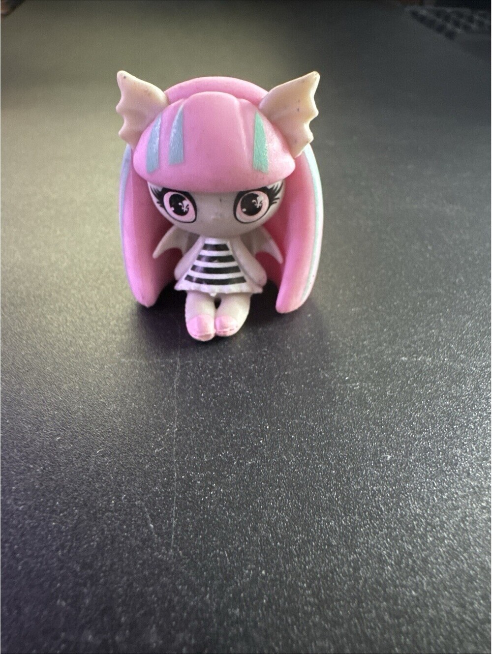 Monster High Minis Series 1 Rochelle Goyle 1.5" Original Ghouls Blind Bag Figure